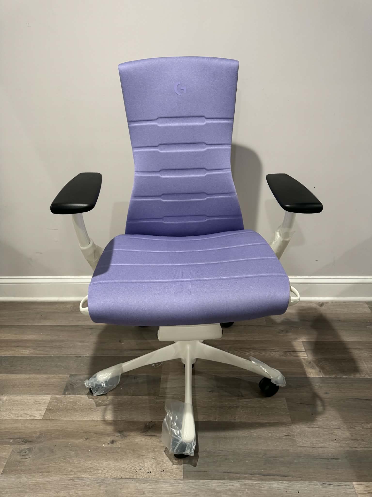 Herman Miller Embody Gaming, Amethyst / White · White frame